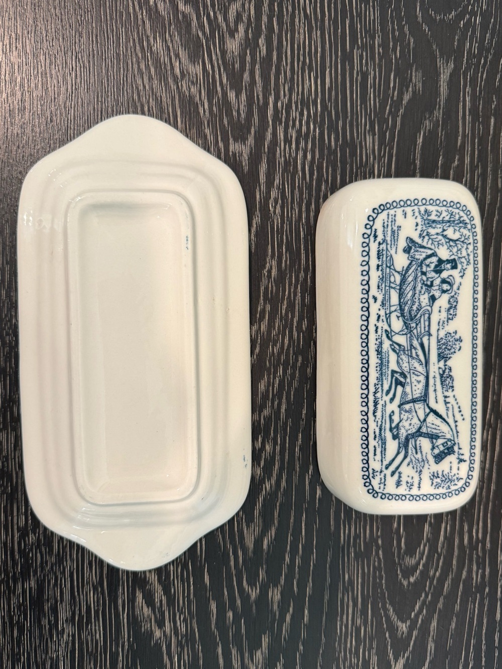 Royal China CURRIER & IVES PATTERN 2 pc Butter Dish MADE IN USA - Picture 3 of 5